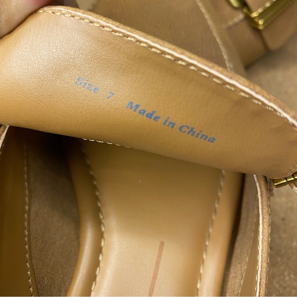 Dolce Vita Santel Taupe Leather Flats Size 7 - Picture 11 of 13